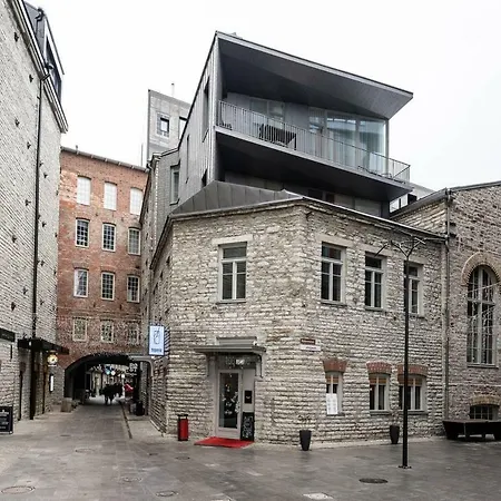 Iconic Luxury Penthouse In Heart Of Διαμέρισμα Ταλίν